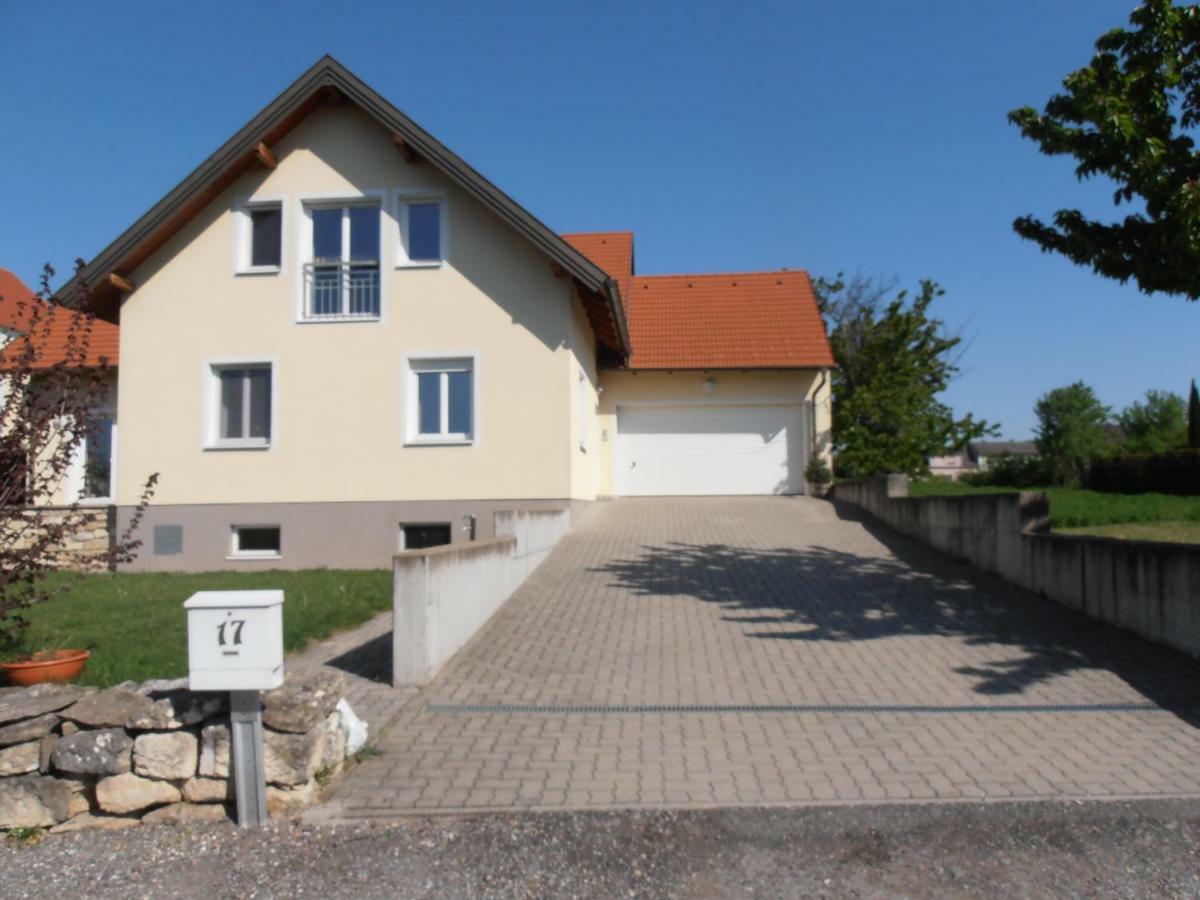 Ferienwohnung Am Kirchberg Jois Exterior foto